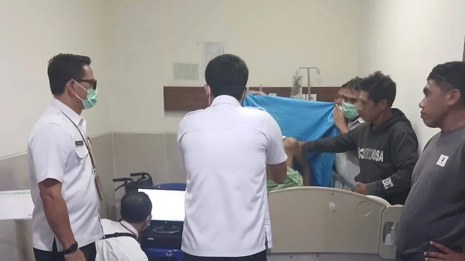 Dukcapil Jembrana Laksanakan Jemput Bola Perekaman KTP-el bagi Pasien di RS BaliMed Negara